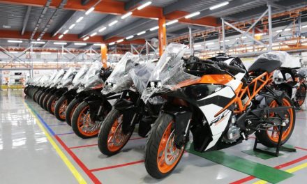 KTM inaugura su nueva planta de distribución en Filipinas.