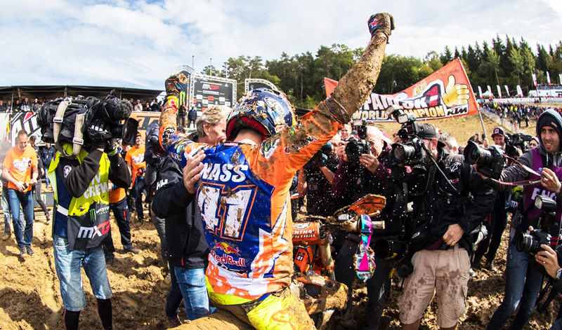 Pauls Jonass se declara campeón absoluto de MX2