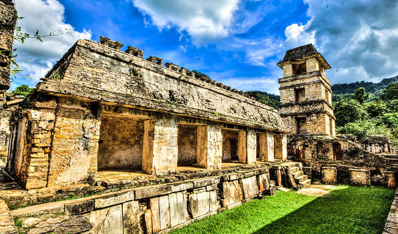 Descubre las zonas arqueológicas y las cascadas maravillosas de Palenque
