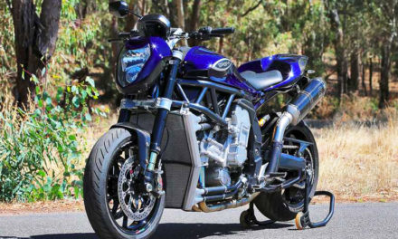 Yamaha R1, dos motores hacen de esta motocicleta una furia al rodar