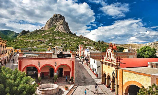 Peña de Bernal, un pueblo mágico de altura