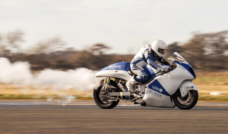 Déjate sorprender por esta vaporosa Suzuki Hayabusa