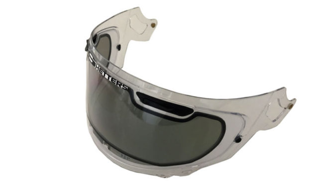 Lo último en tecnología: visera fotocromática para tu casco