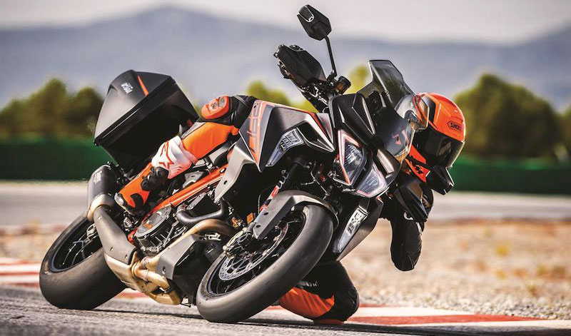 Conquista el camino con las nuevas KTM 1290 Super Duke GT y R