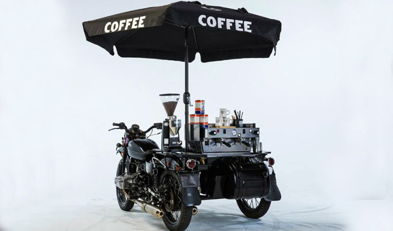 “Café en una Café Racer”
