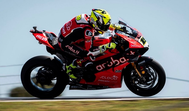 Álvaro Bautista y Jonathan Rea arrasan en Portimao