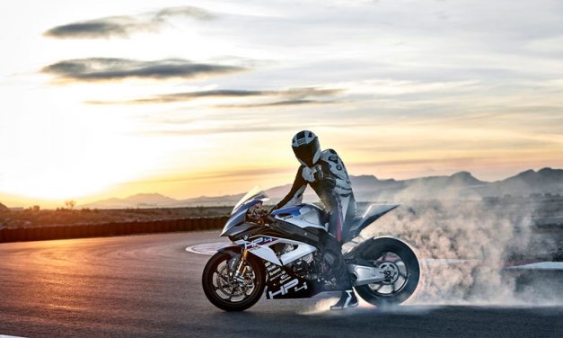 Vive una experiencia de adrenalina al estilo TT Isla de Man con la BMW HP4