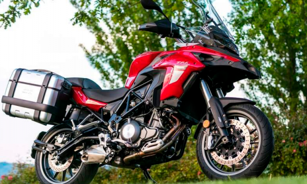 Benelli TRK 800, develada en China con estilo Italiano