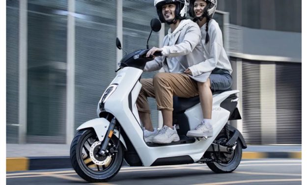 Firma Honda acuerdo para baterías intercambiables de motocicletas y vehículos eléctricos ligeros