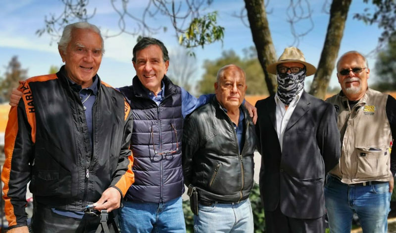 Club de Motos Antiguas en el Lienzo Charro