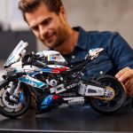 BMW Motorrad presenta la LEGO Technic BMW M 1000 RR