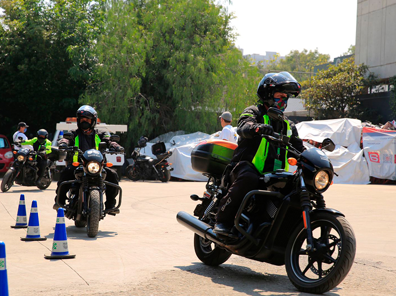 La Secretaría de Movilidad Vial (SEMOVI) crea un taller para motociclistas