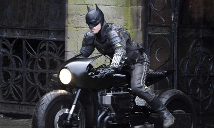 Batman y su nueva Batcycle
