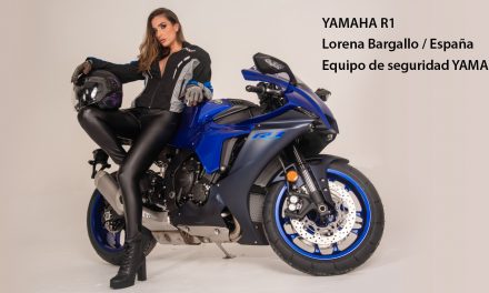 La Yamaha R1 junto a la modelo española Lorena Bargalló