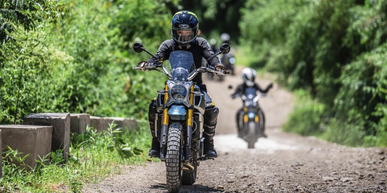 CF Moto 700CL-X Adventure