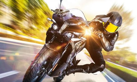 5 tips para tomar curvas en moto como todo un profesional