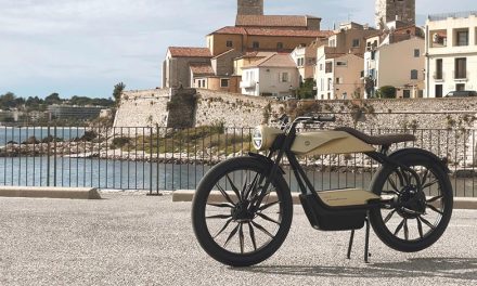 Conoce el ciclomotor eléctrico que destaca por su estilo retro-italiano