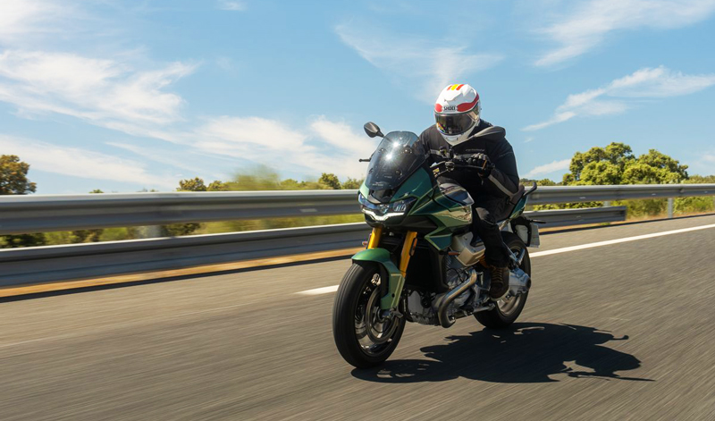 Moto Guzzi V100, una motocicleta moderna con tecnologías avanzadas