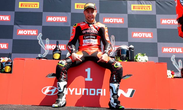 El quinto round del campeonato del mundo MOTUL FIM Superbike, concluyó con Álvaro Bautista a la cabeza.