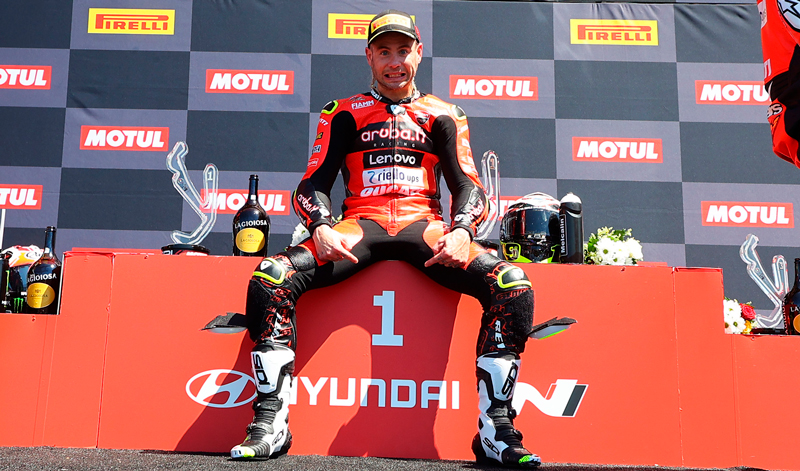 El quinto round del campeonato del mundo MOTUL FIM Superbike, concluyó con Álvaro Bautista a la cabeza.