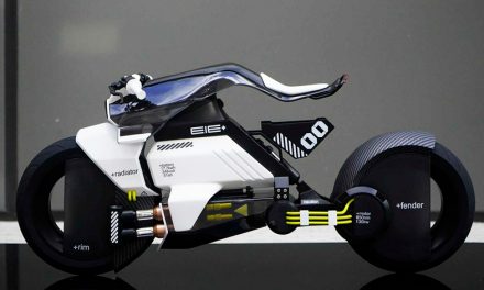 Esta motocicleta futurista se adapta al piloto, cambia de tamaño y tiene 174 CV