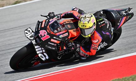 Aleix Espargaró se lleva el triunfo en el MotoGP de Barcelona