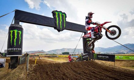 Tim Gajser se va al podio desafiando a Jorge Prado