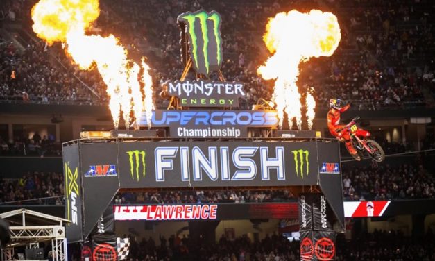 Jett Lawrence gana el Supercross Anaheim 1 y hace historia como novato