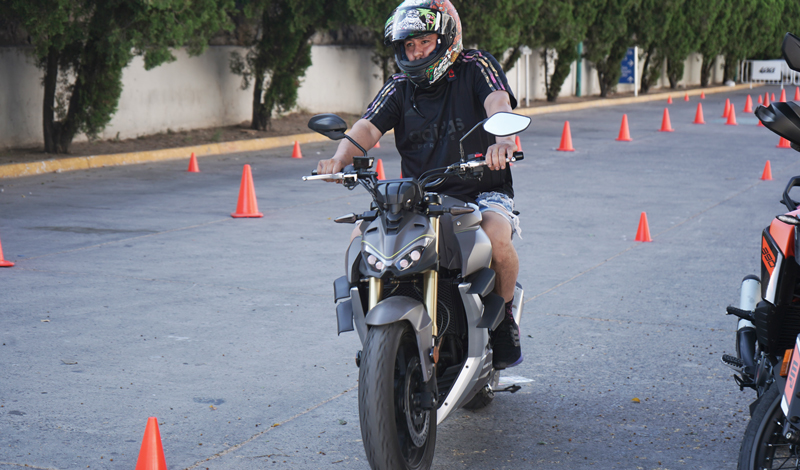 Las motocicletas de las marcas líderes estuvieron rodando en la pista de manejo de Expo Moto GDL
