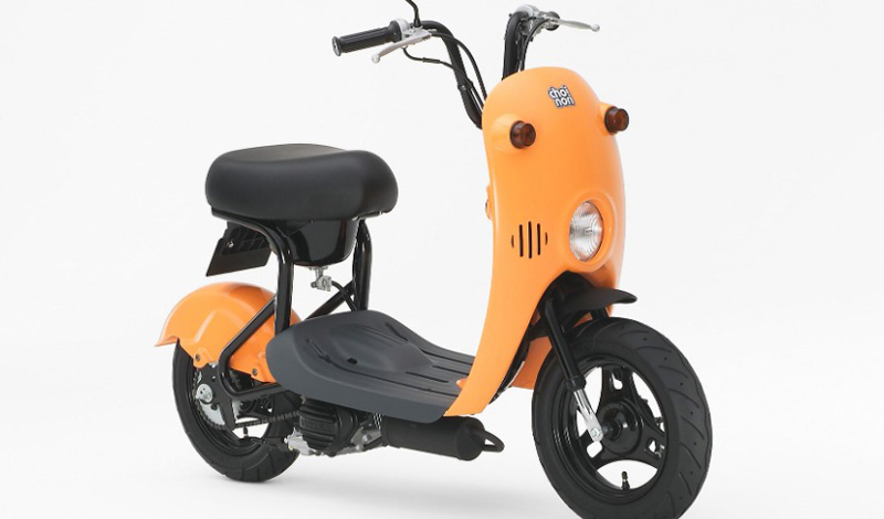 Suzuki presenta el e-Choinori: un scooter eléctrico sencillo y tecnológico