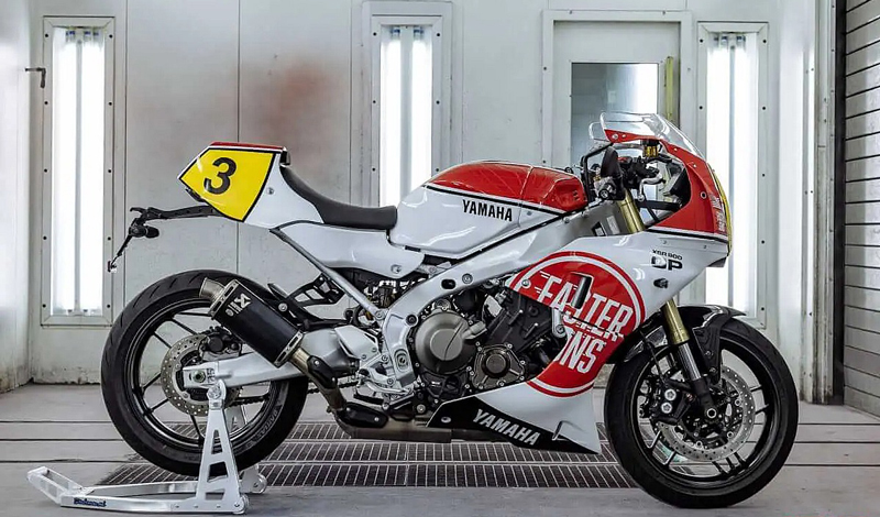 Yamaha rinde homenaje a Randy Mamola con la XSR900 GP inspirada en la YZR500