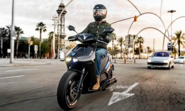 Rieju regresa al mercado de scooters con un enfoque eléctrico