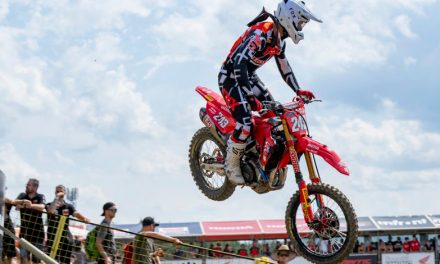 Tim Gajser se lleva el triunfo del MXGP en República Checa