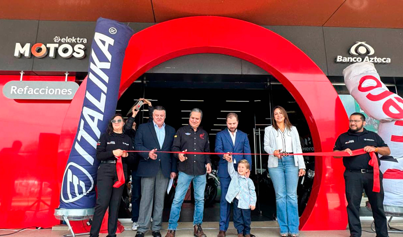 Gran apertura de Elektra Motos en Portal Centenario