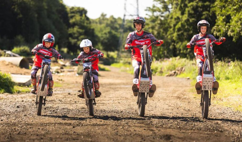 Triumph relanza OSET, motos eléctricas off-road con tecnología avanzada