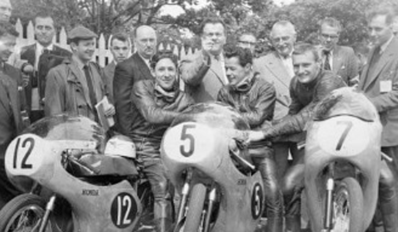 Tom Phillis: El primer piloto en ganar una carrera de motociclismo en una moto japonesa