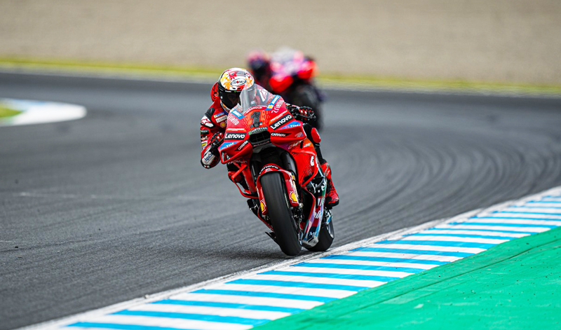 Bagnaia y el Ducati Lenovo Team conquistan la victoria en la carrera de Motegi