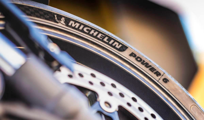 Michelin Power 6, neumáticos del circuito a la ciudad