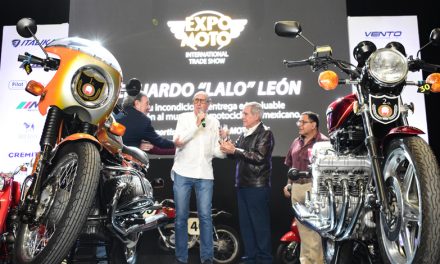 Reunión de Motos Antiguas y reconocimiento a Lalo León como ¨Personaje del Año¨ en Expo Moto CDMX 2024