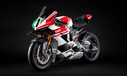 Ducati Panigale V4 Tricolore 2025, un homenaje a la industria italiana