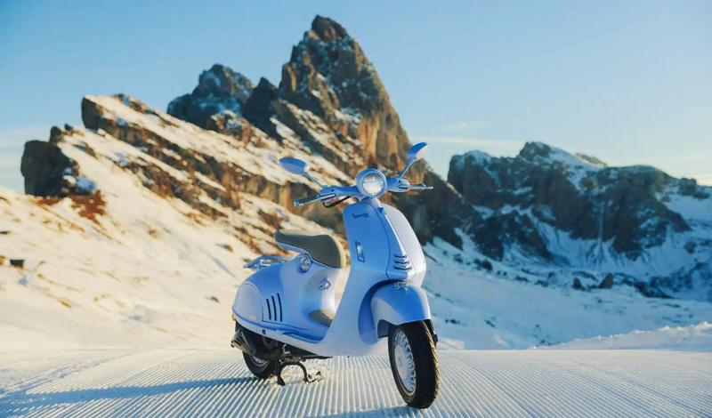 Vespa 946 Snake, la elegancia que definirá el invierno 2025