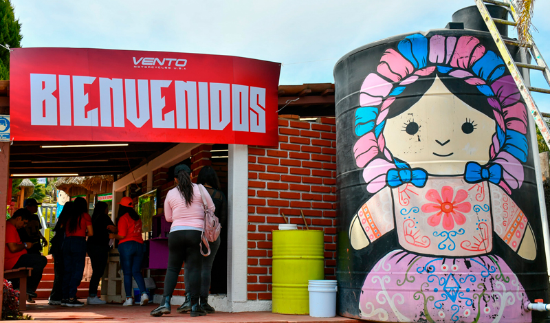 Vento Motorcycles celebra el Día del Amor y la Amistad
