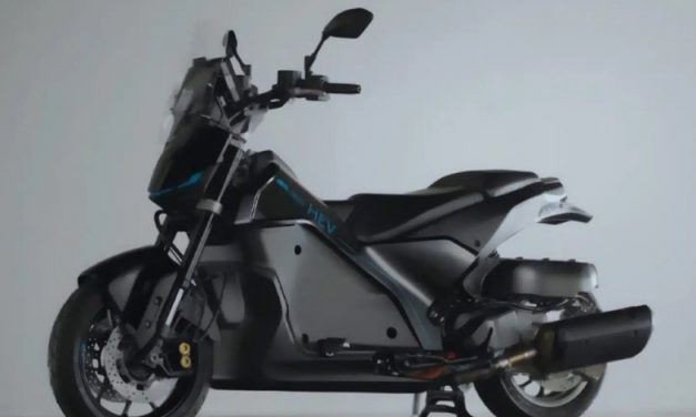 Yamaha XMAX híbrida, la revolución del sistema SPHEV ya está en marcha