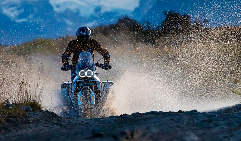 Conoce la fabulosa gama impermeable Dainese 2025