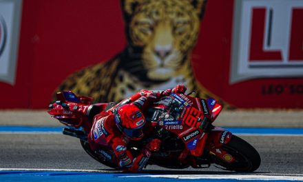 Marc Márquez y el Ducati Lenovo Team triunfan en el GP de Tailandia, la carrera inaugural de la temporada