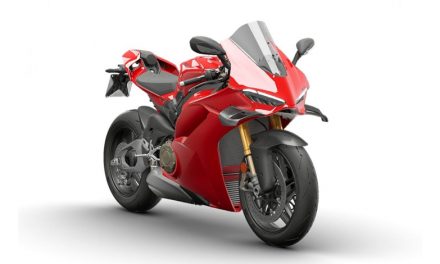 La Ducati Panigale V4 S Carbon 2025: La combinación perfecta entre potencia y elegancia