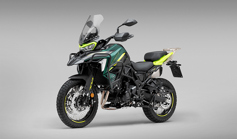 Benelli TRK 702 y TRK 702 X 2025: Más aventureras, equipadas y listas para la acción