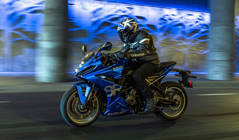 Suzuki GSX-8R: El equilibrio perfecto entre deportividad, versatilidad y emoción