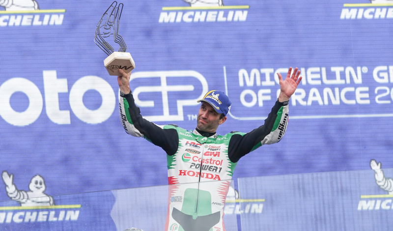 Johann Zarco gana el Gran Premio de Francia de MotoGP, logrando la primera victoria de un francés en Francia desde 1954