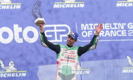 Johann Zarco gana el Gran Premio de Francia de MotoGP, logrando la primera victoria de un francés en Francia desde 1954